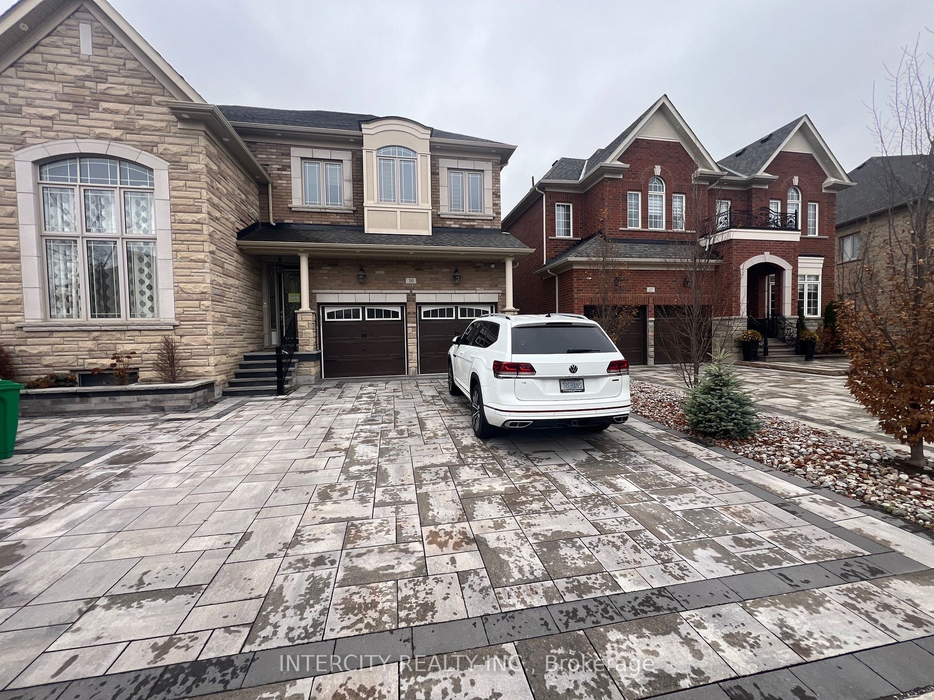 30 Bansbury Circ, Brampton, Ontario, Toronto Gore Rural Estate