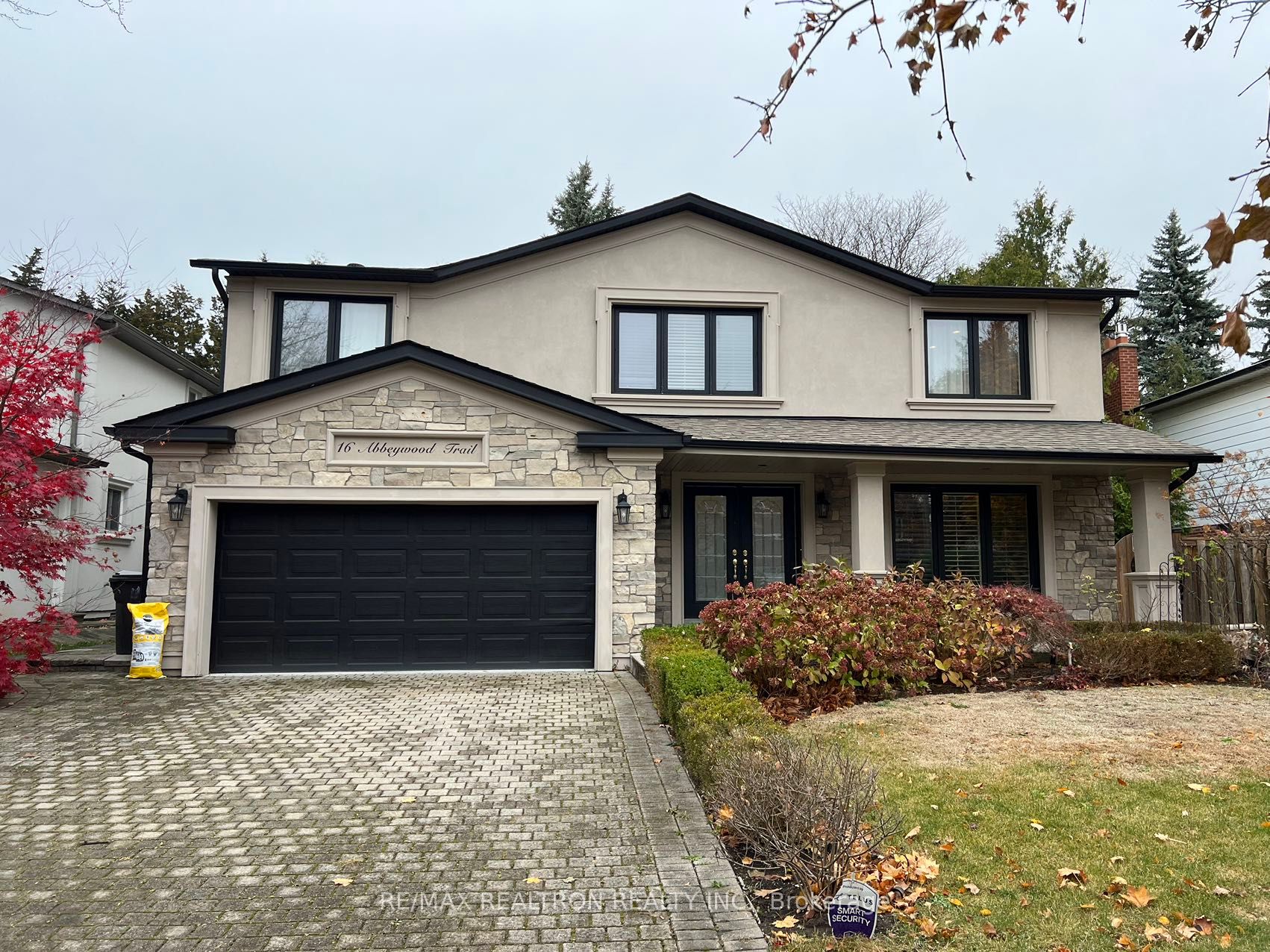 16 Abbeywood Tr, Toronto, Ontario, Banbury-Don Mills