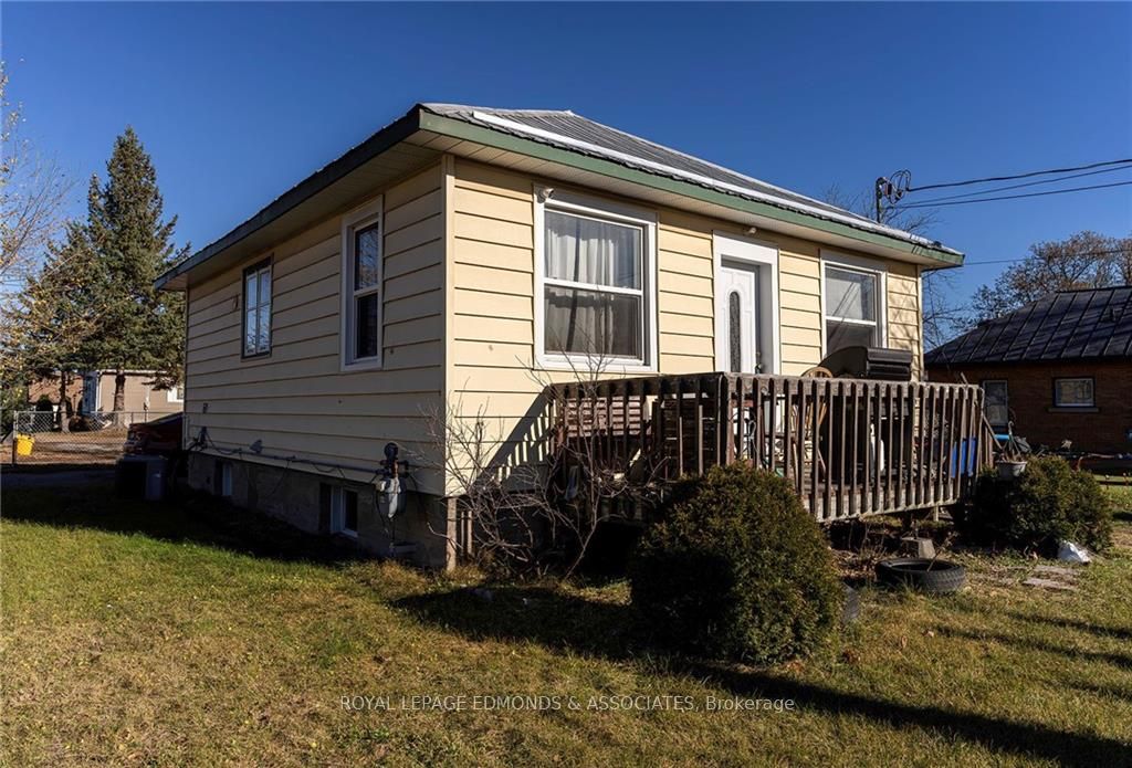 671 GORDON St, Pembroke, Ontario, 530 - Pembroke