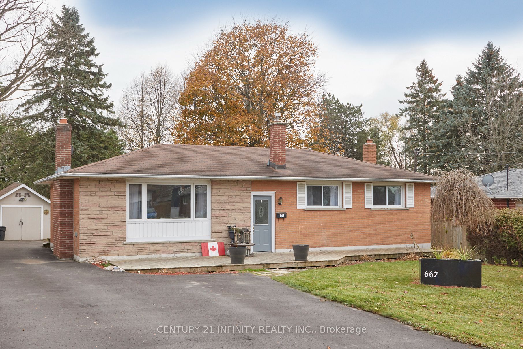 667 Sunset Blvd, Clarington, Ontario, Newcastle