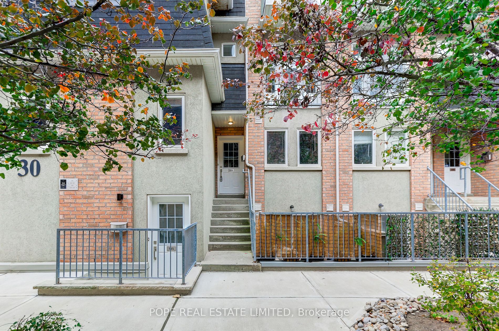 30 Merchant Lane, Toronto, Ontario, Dufferin Grove