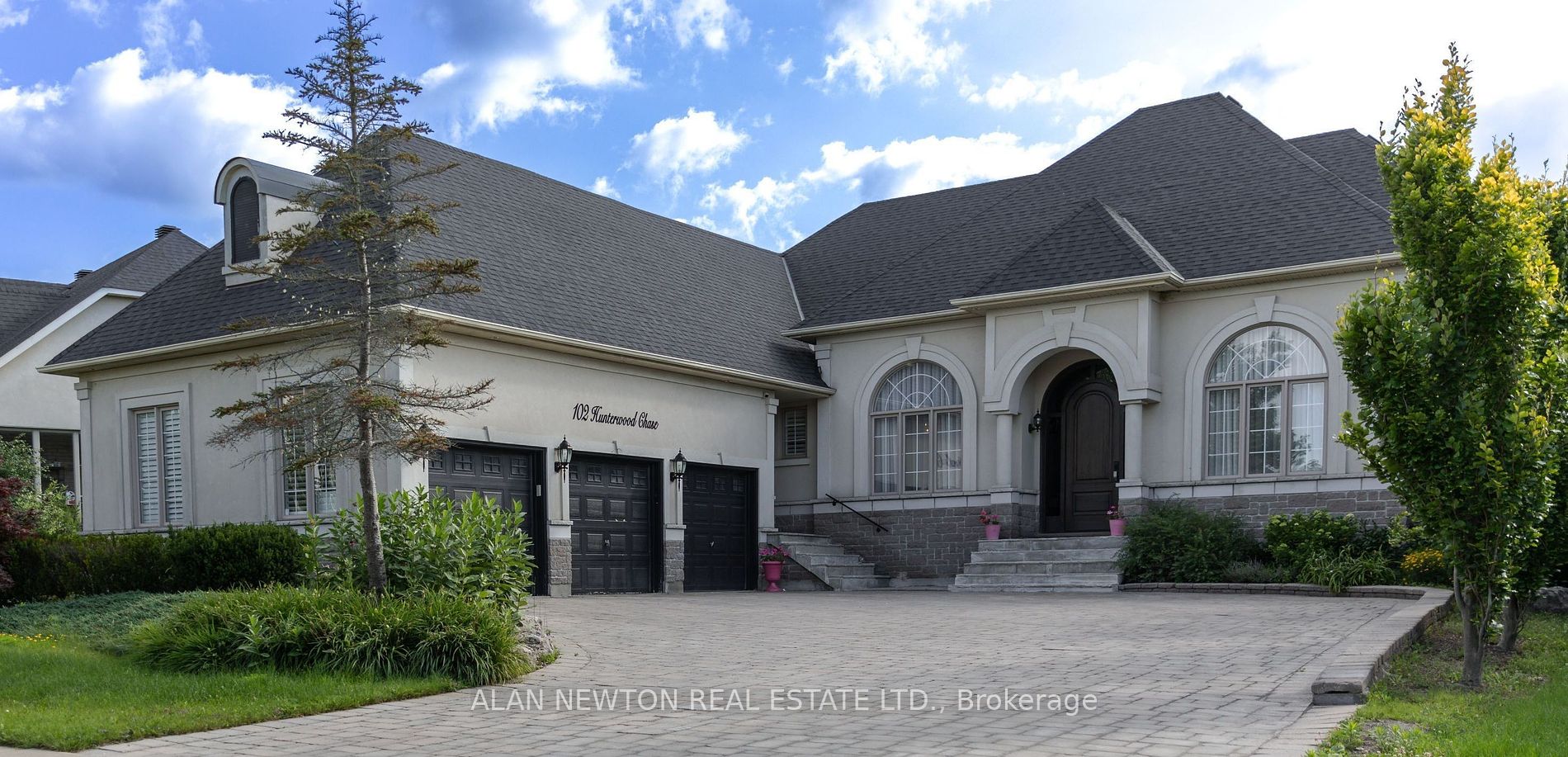 102 Hunterwood Chse, Vaughan, Ontario, Rural Vaughan