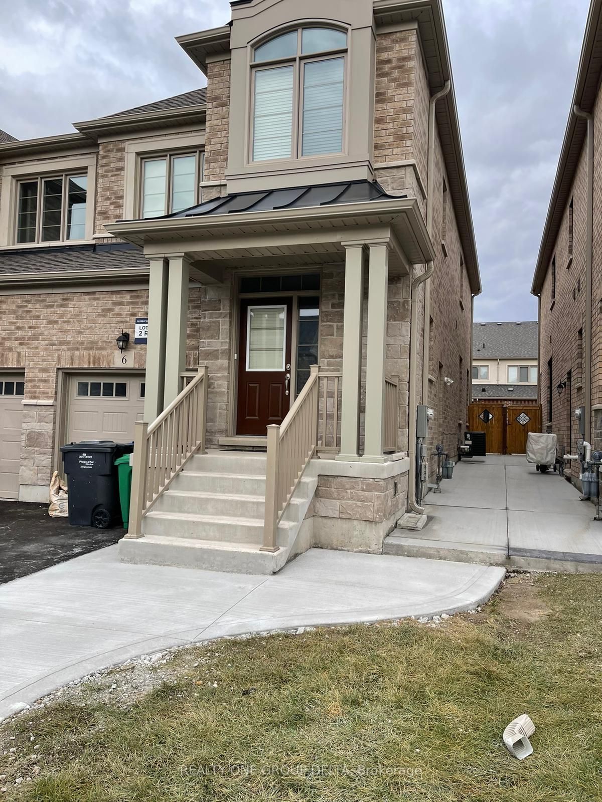 6 Quinton Rdge, Brampton, Ontario, Bram West