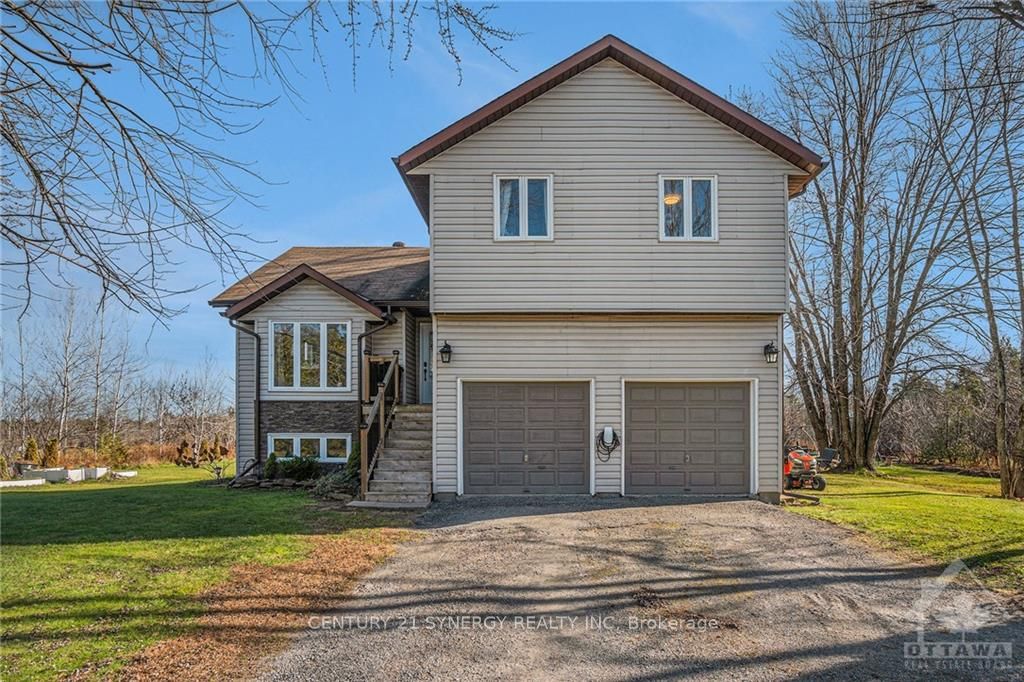 831 CODE Dr, Montague, Ontario, 902 - Montague Twp