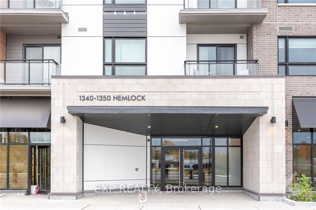 1350 HEMLOCK St, Manor Park - Cardinal Glen and Area, Ontario, 3104 - CFB Rockcliffe and Area