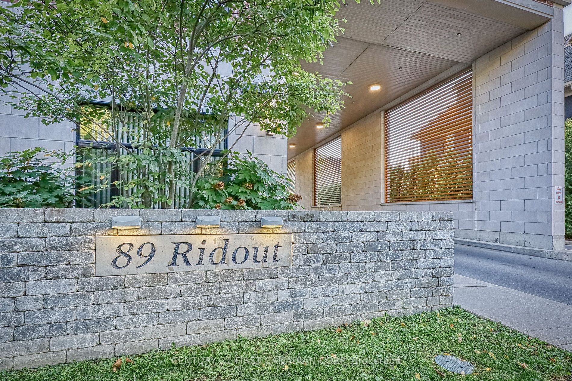 89 RIDOUT St S, London, Ontario, South F