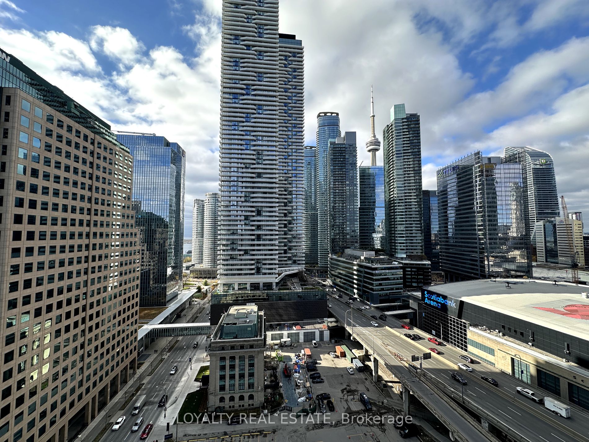 33 Bay St, Toronto, Ontario, Bay Street Corridor