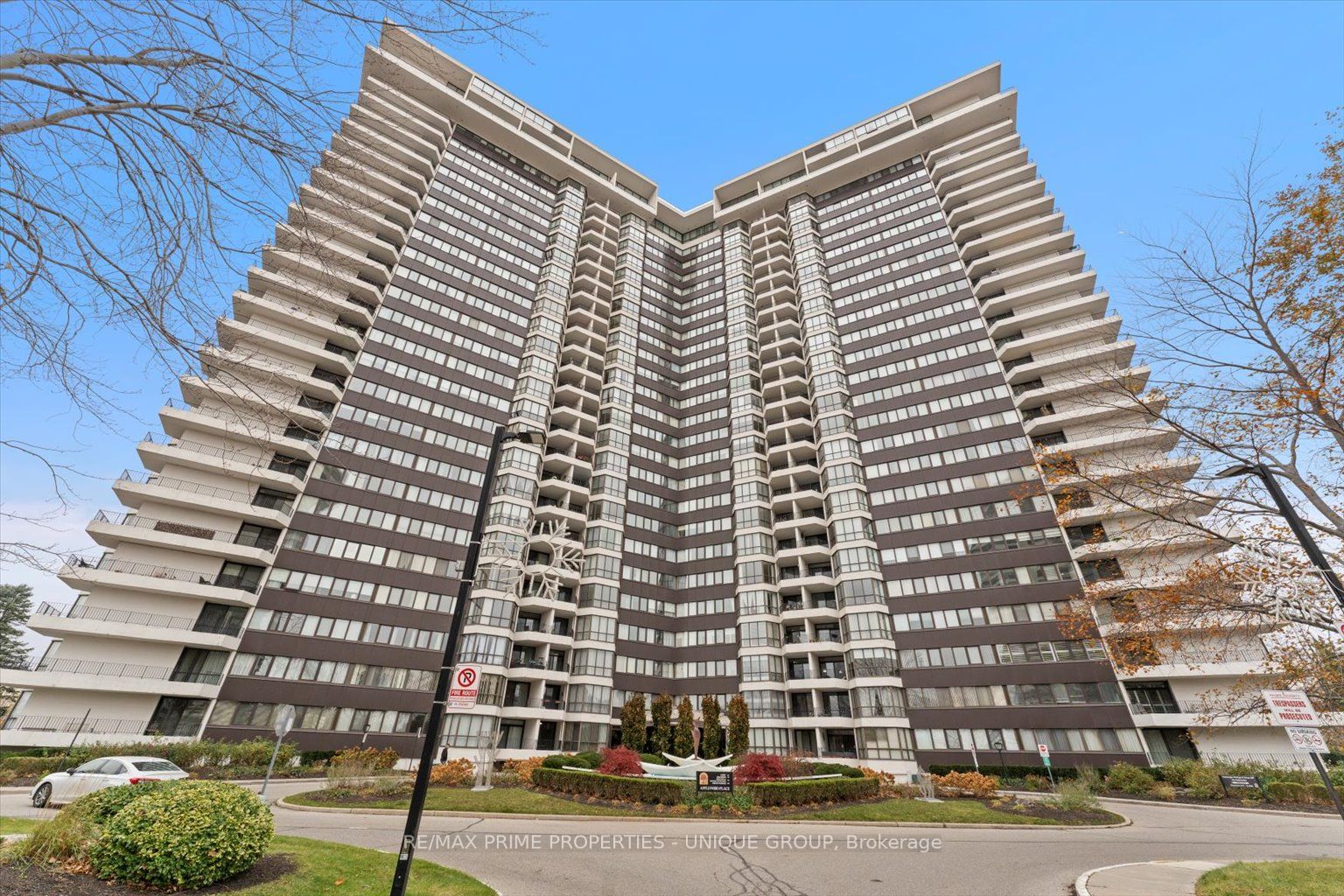 1333 Bloor St, Mississauga, Ontario, Applewood