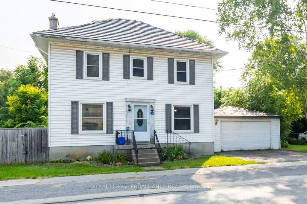 48 North Trent St, Quinte West, Ontario, 