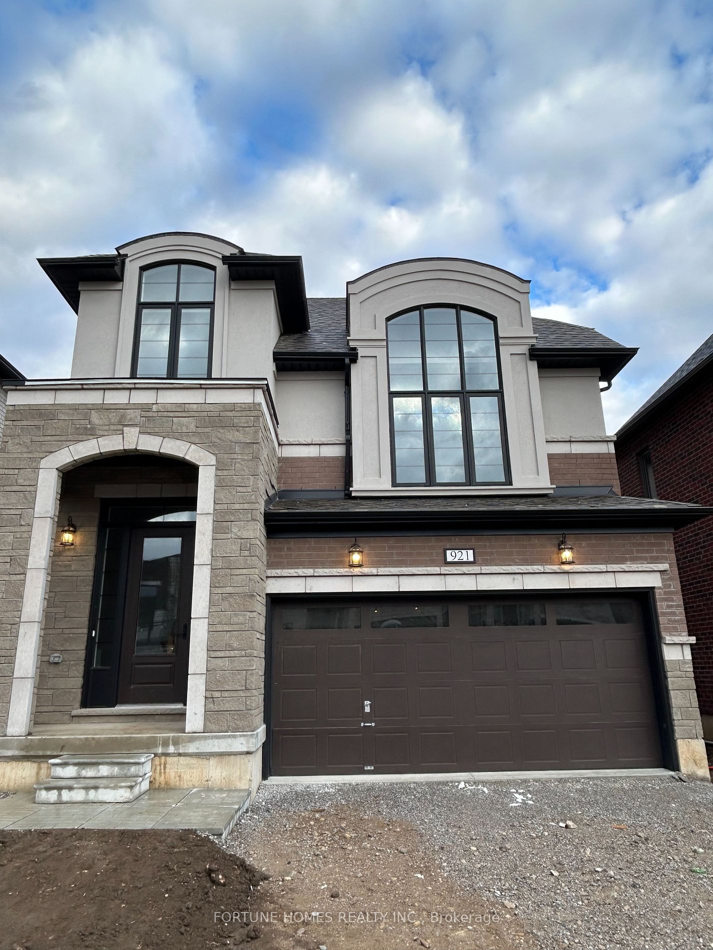 921 Knights Lane, Woodstock, Ontario, 