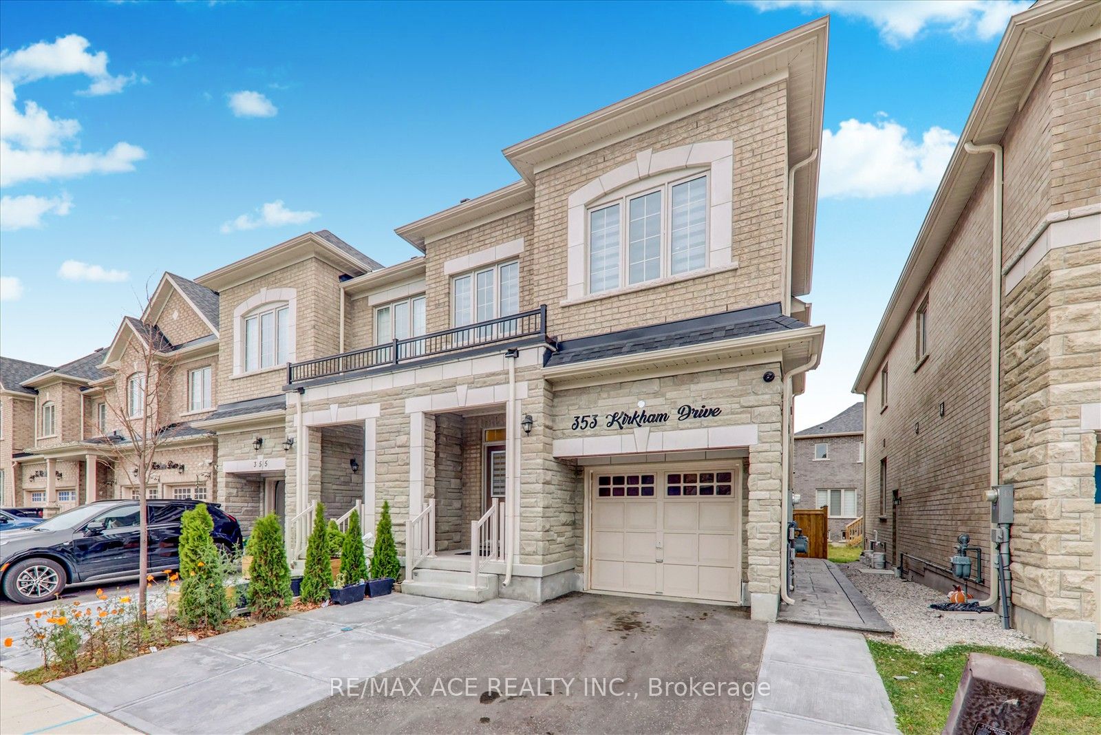 353 Kirkham Dr, Markham, Ontario, Cedarwood