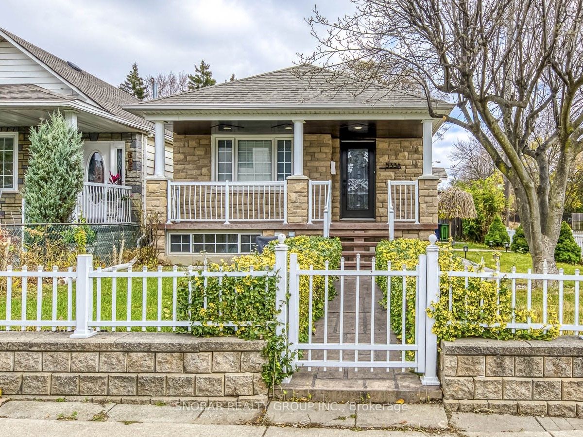 533A McRoberts Ave, Toronto, Ontario, Caledonia-Fairbank