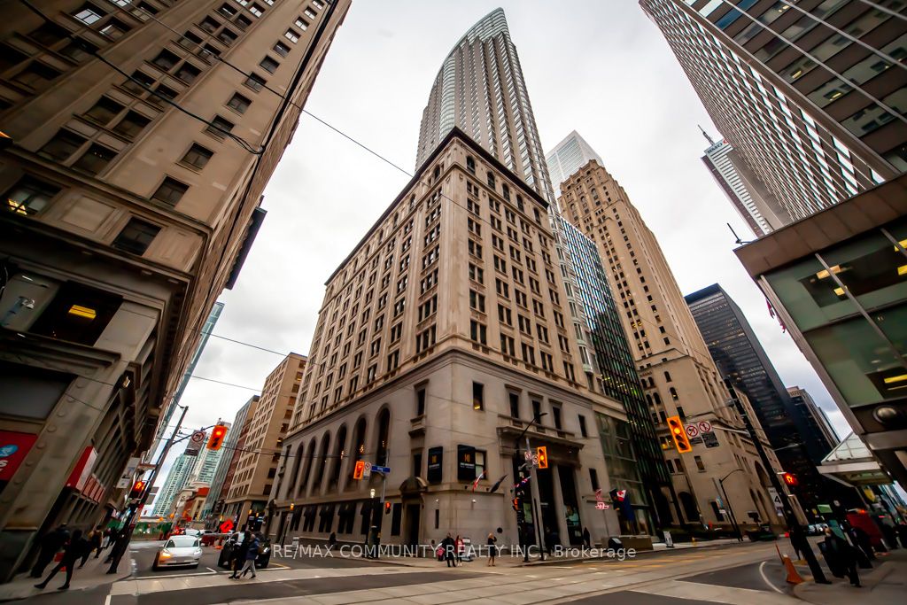 1 King St W, Toronto, Ontario, Bay Street Corridor