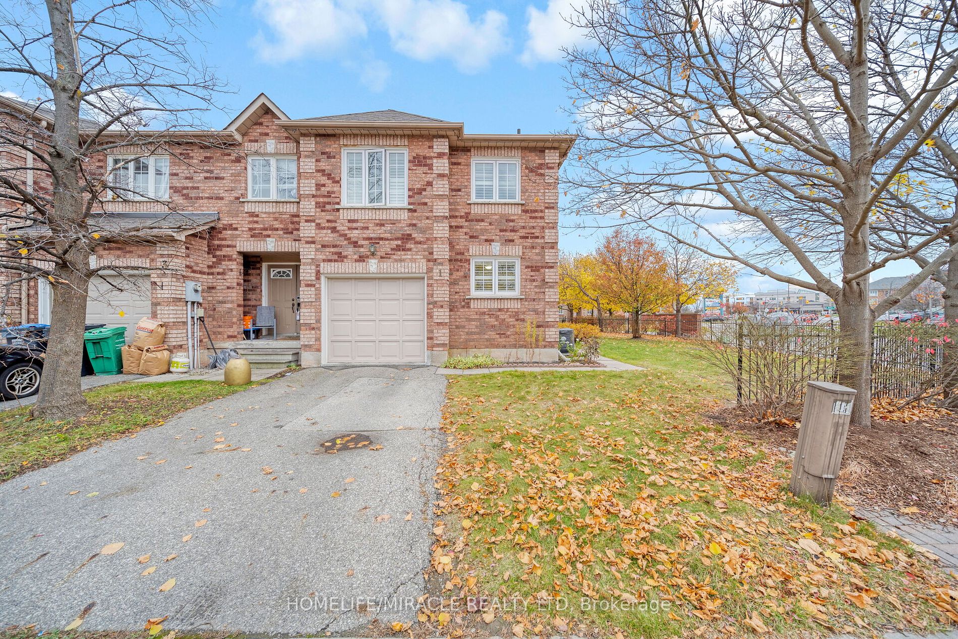 100 Brickyard Way, Brampton, Ontario, Brampton North