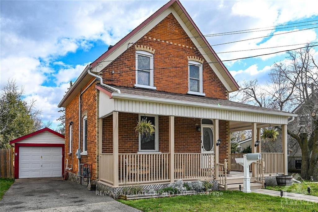 7 LAVINIA St, Smiths Falls, Ontario, 901 - Smiths Falls