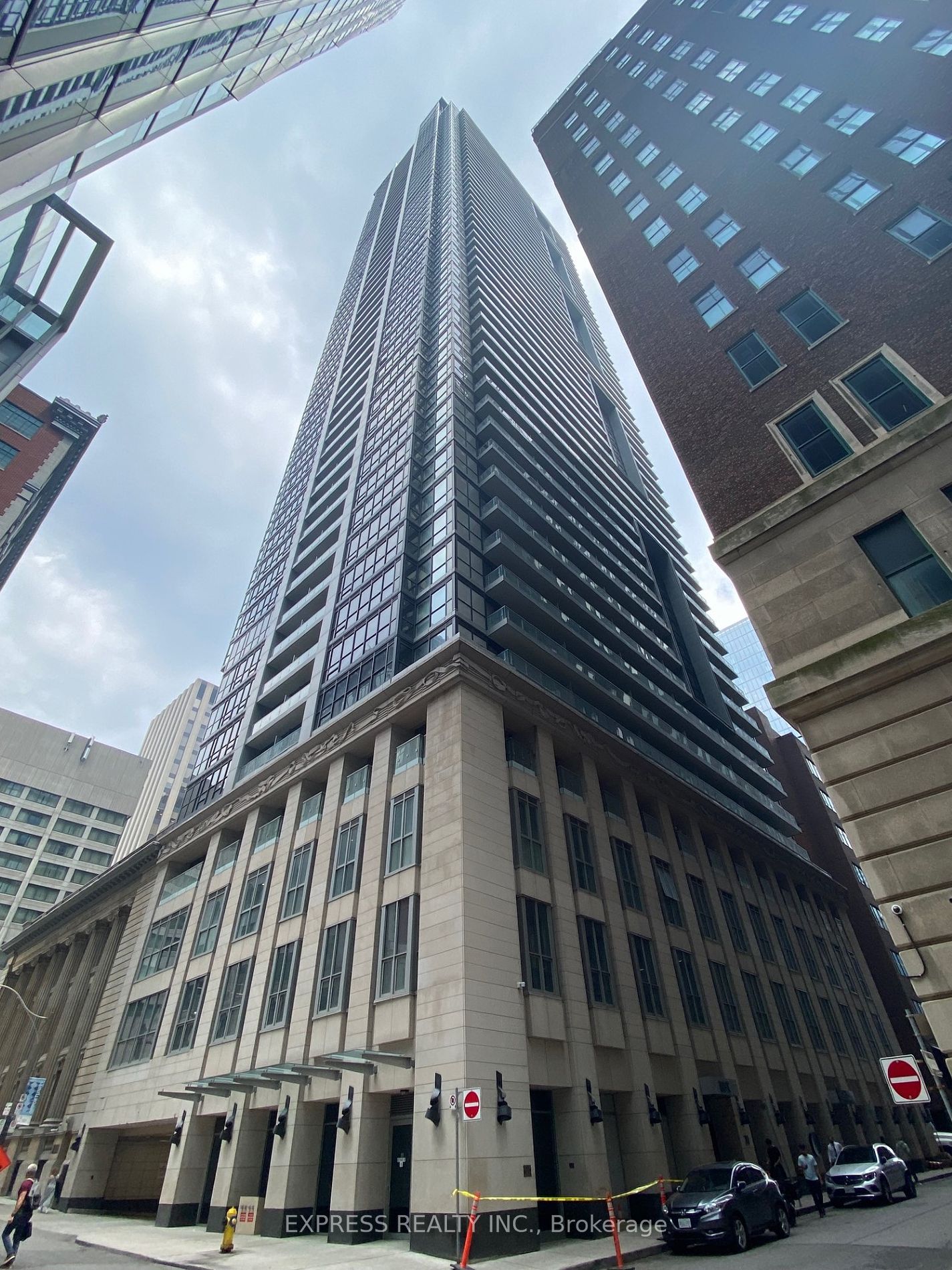 70 Temperance St, Toronto, Ontario, Bay Street Corridor