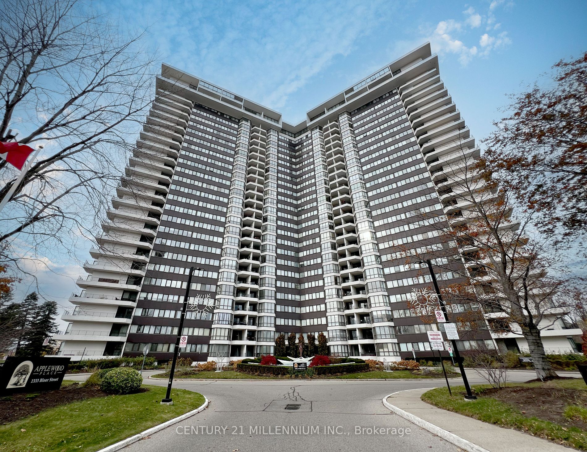 1333 Bloor St, Mississauga, Ontario, Applewood