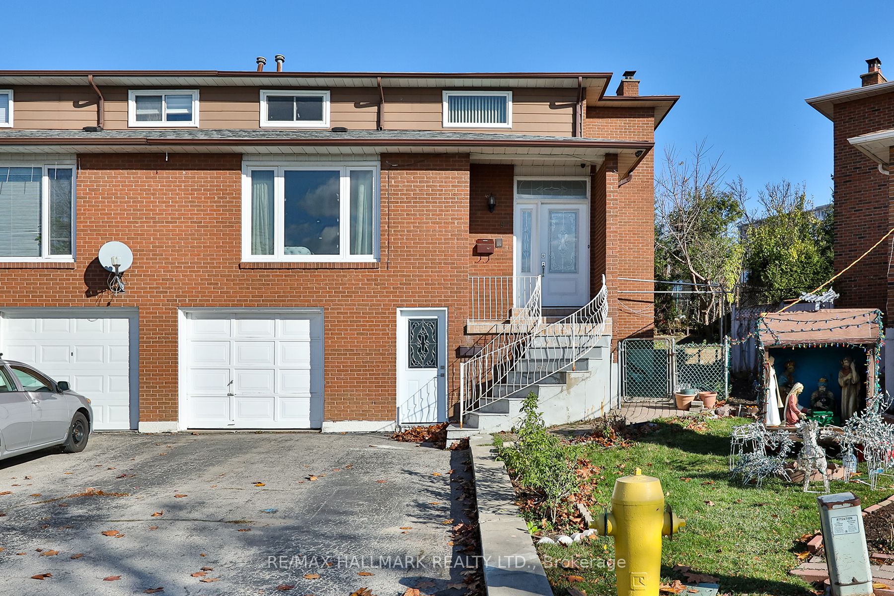 9 Circuit Crt, Toronto, Ontario, York University Heights