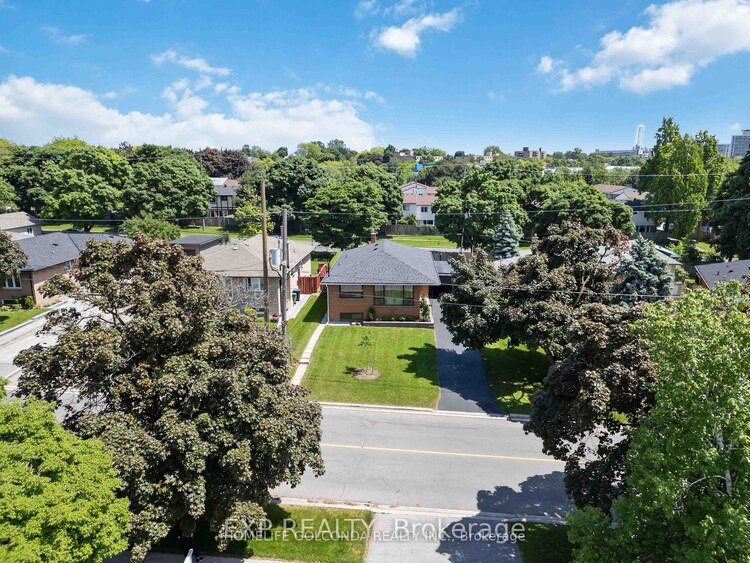 131 Broadlands Blvd, Toronto, Ontario, Parkwoods-Donalda