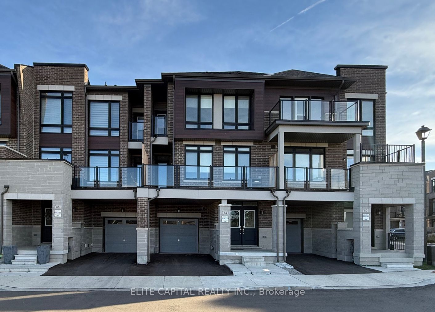 84 Holyrood Cres, Vaughan, Ontario, Kleinburg