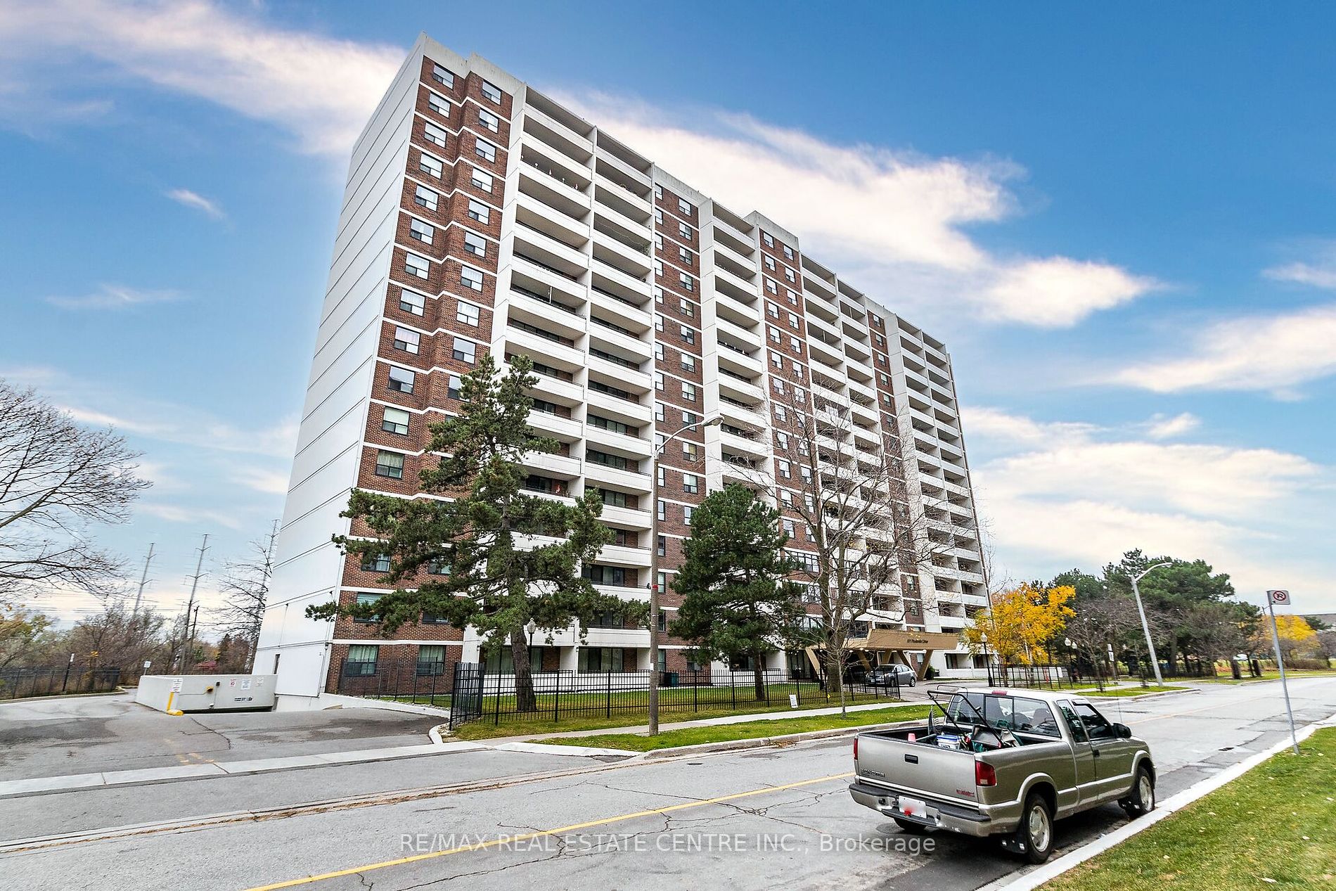 101 Prudential Dr, Toronto, Ontario, Dorset Park