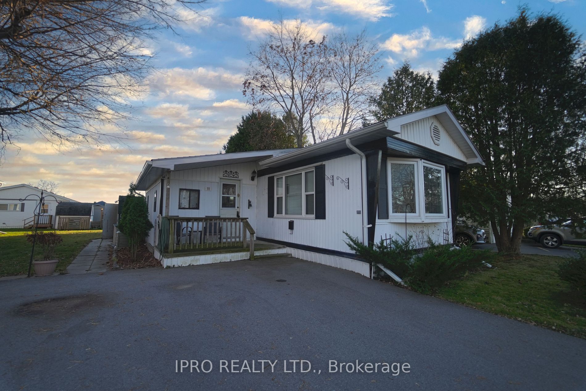 11 Nightingale Lane, Belleville, Ontario, 