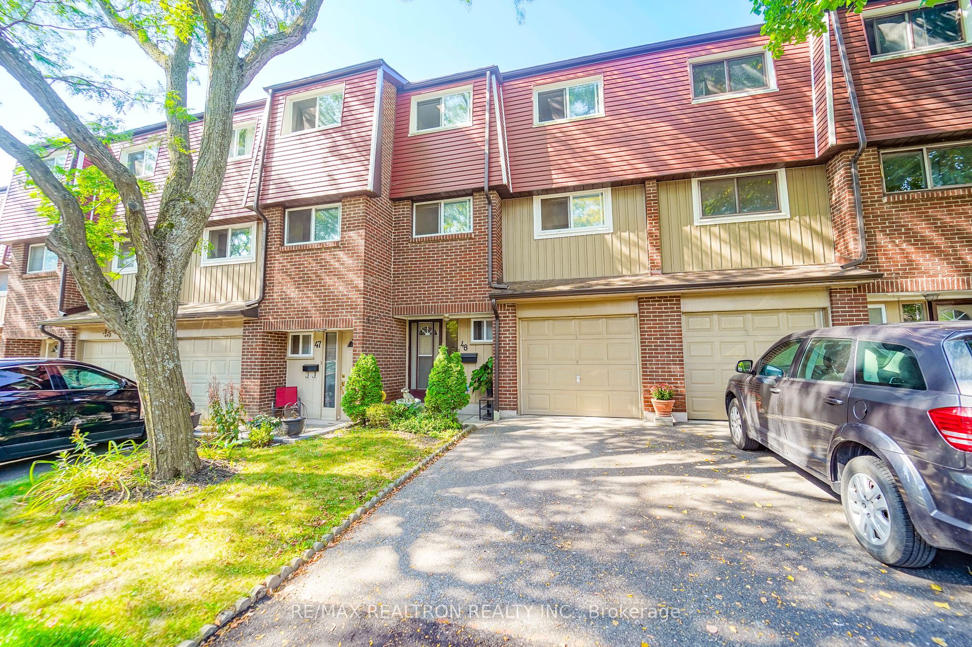 1310 Fieldlight Blvd, Pickering, Ontario, Liverpool