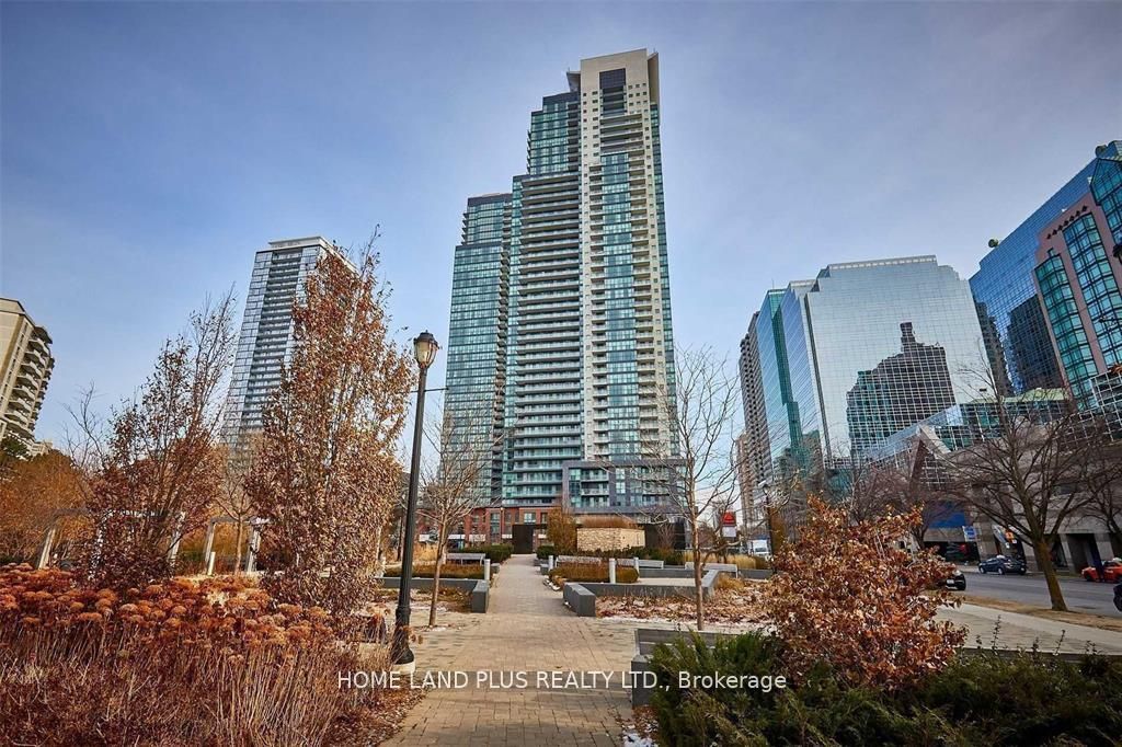 5168 Yonge St, Toronto, Ontario, Willowdale West