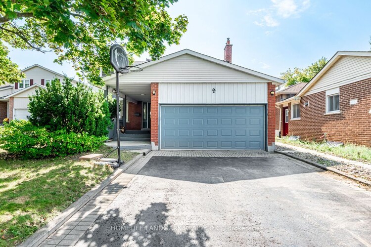 9 Eastman Cres, Newmarket, Ontario, Huron Heights-Leslie Valley