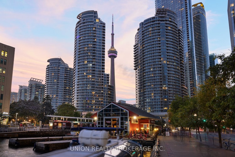 8 York St, Toronto, Ontario, Waterfront Communities C1