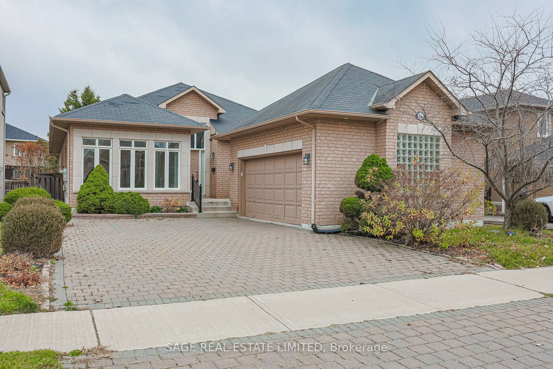 11 Brookgreene Cres, Richmond Hill, Ontario, Westbrook