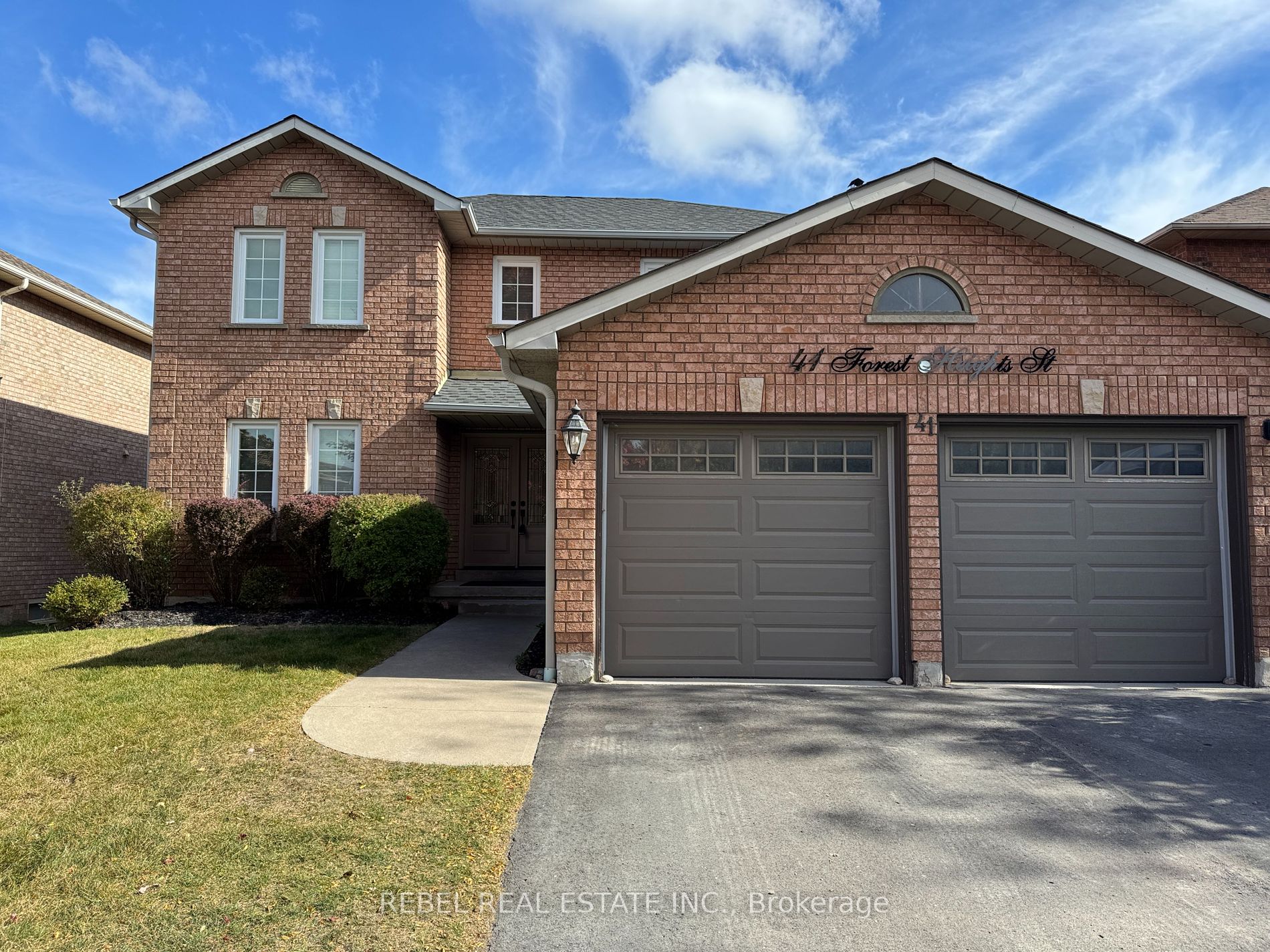 41 Forest Heights St, Whitby, Ontario, Pringle Creek