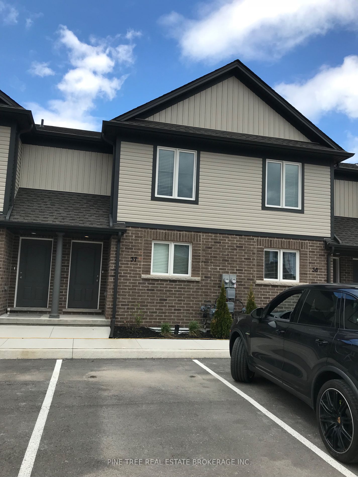 7768 Ascot Circ, Niagara Falls, Ontario, 