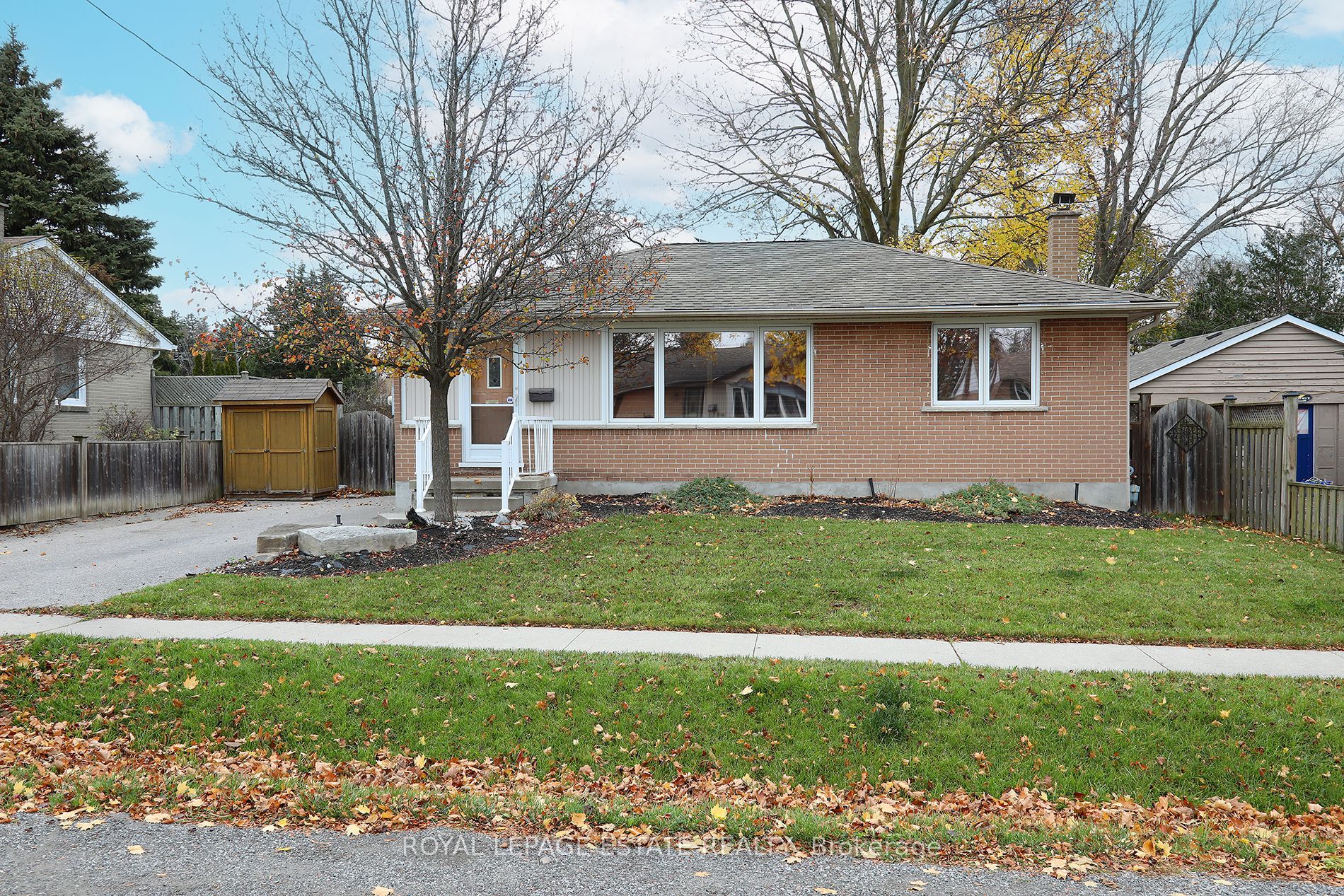 207 Lee Ave, Whitby, Ontario, Lynde Creek