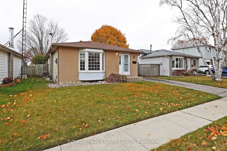 97 Swanston Cres, Ajax, Ontario, South West