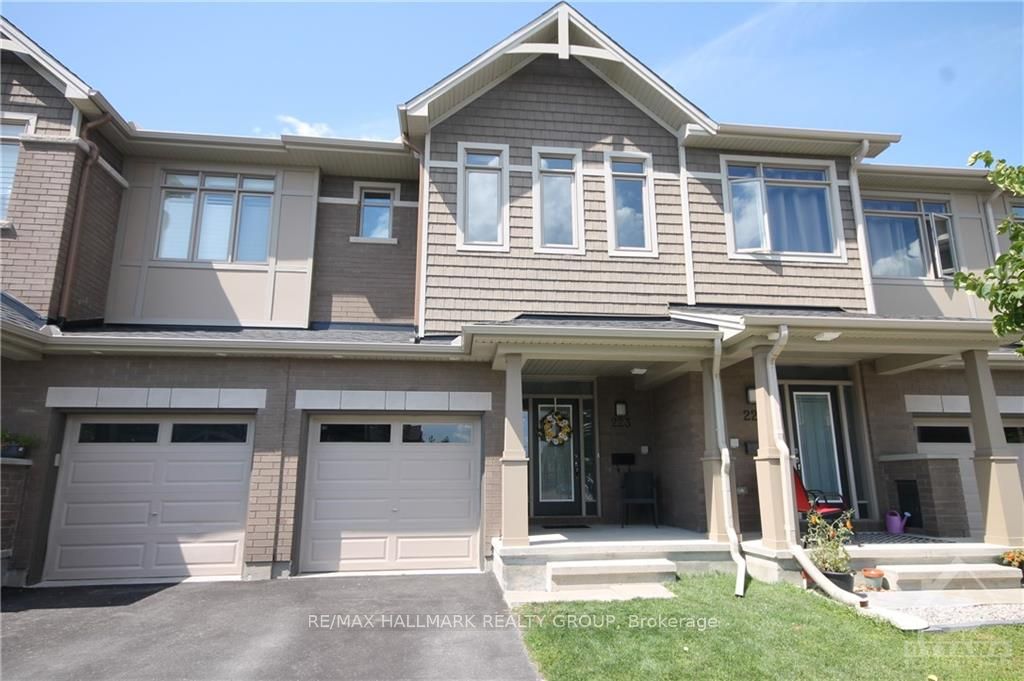 223 OVERBERG Way, Kanata, Ontario, 9010 - Kanata - Emerald Meadows/Trailwest