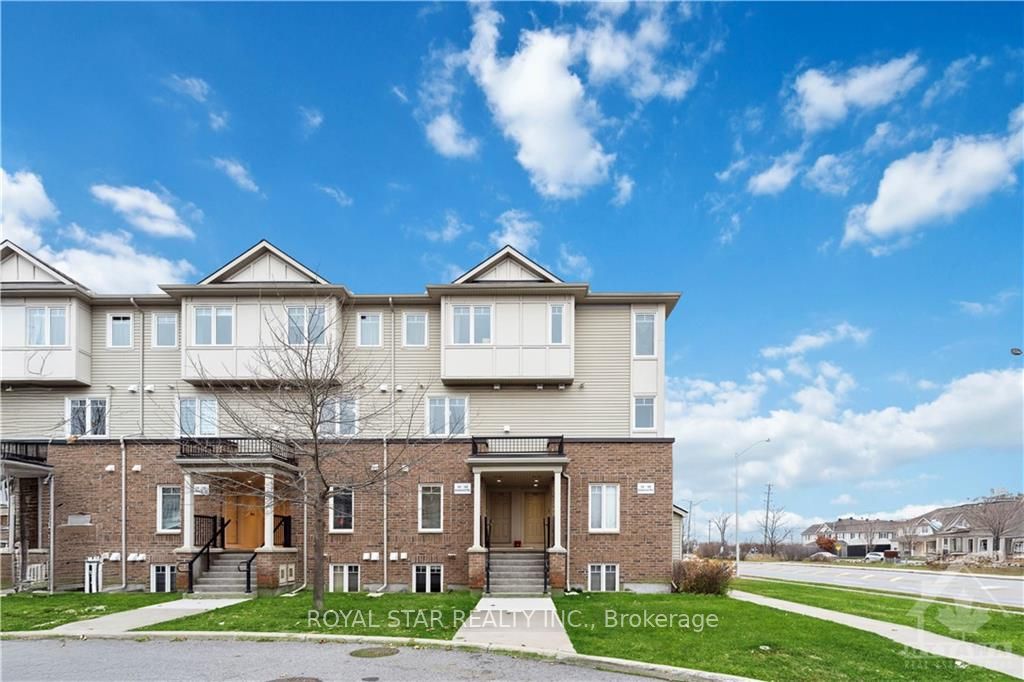 148 URBANCREST, Barrhaven, Ontario, 7708 - Barrhaven - Stonebridge