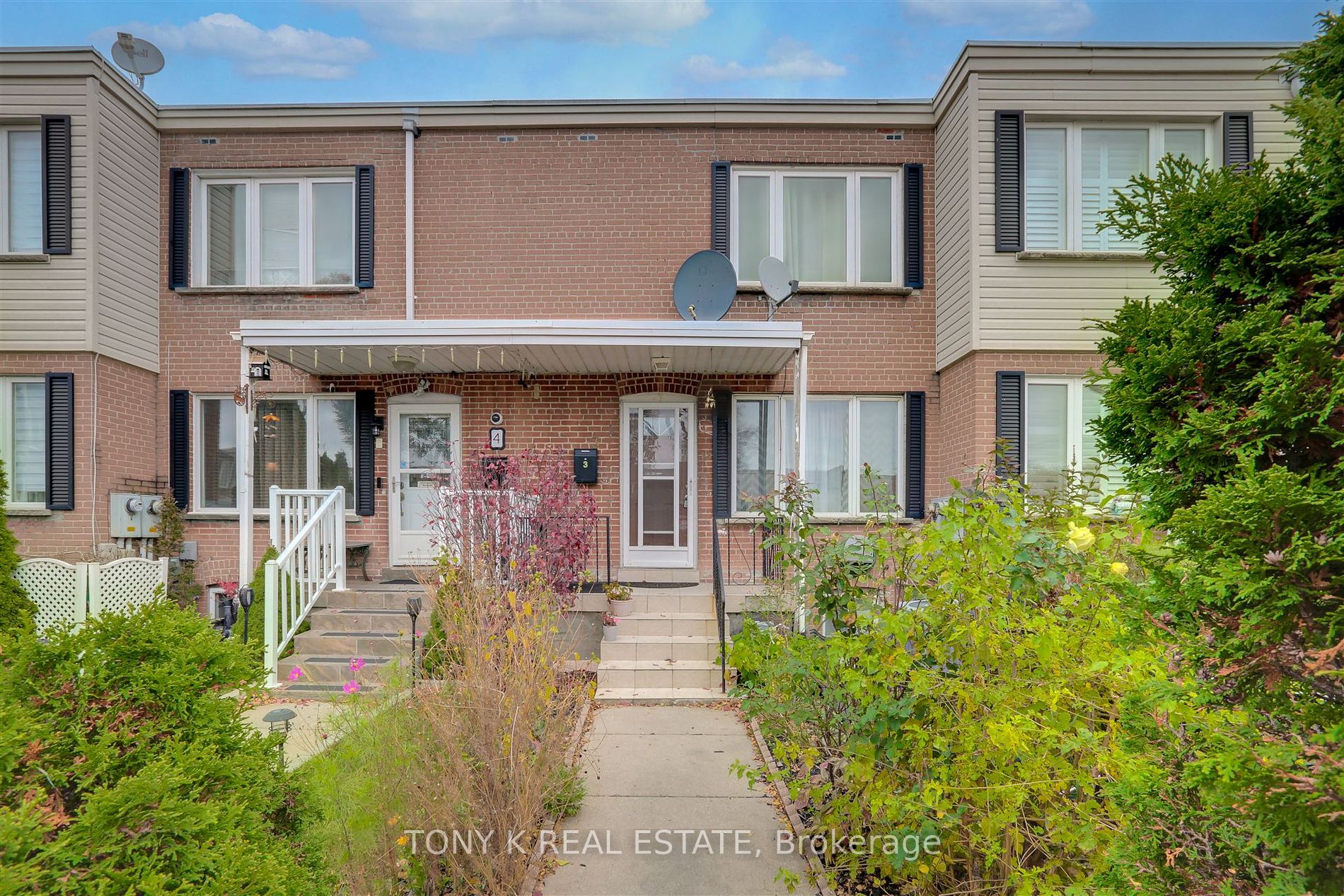 740 Kennedy Rd, Toronto, Ontario, Ionview