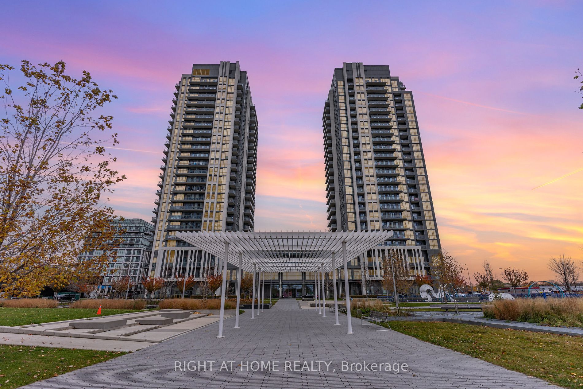 15 Zorra St, Toronto, Ontario, Islington-City Centre West