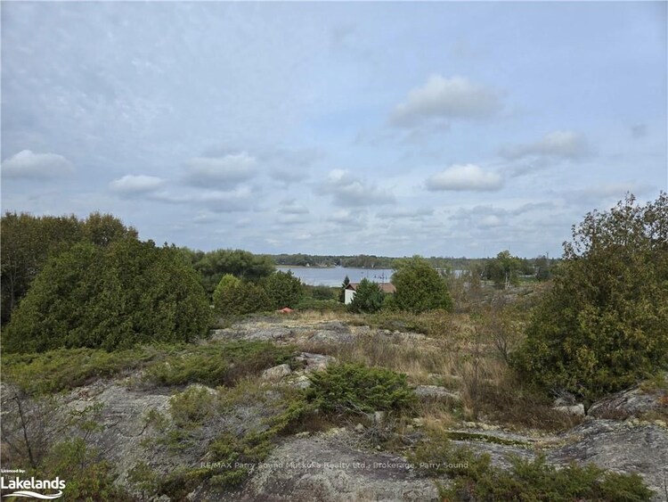 11 ROSEDALE ROAD Rd, Parry Sound Remote Area, Ontario, 