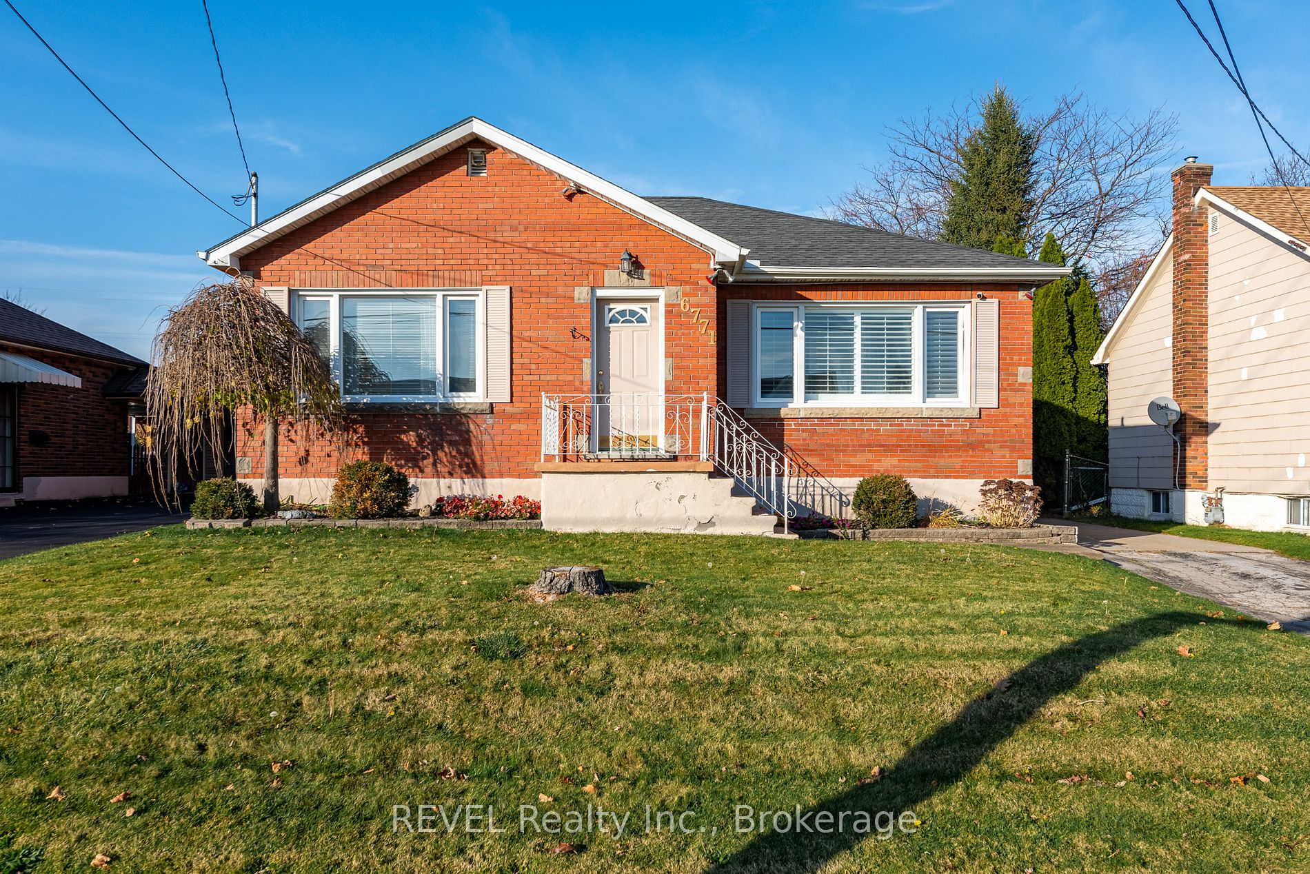 6771 Dunn St, Niagara Falls, Ontario, 216 - Dorchester