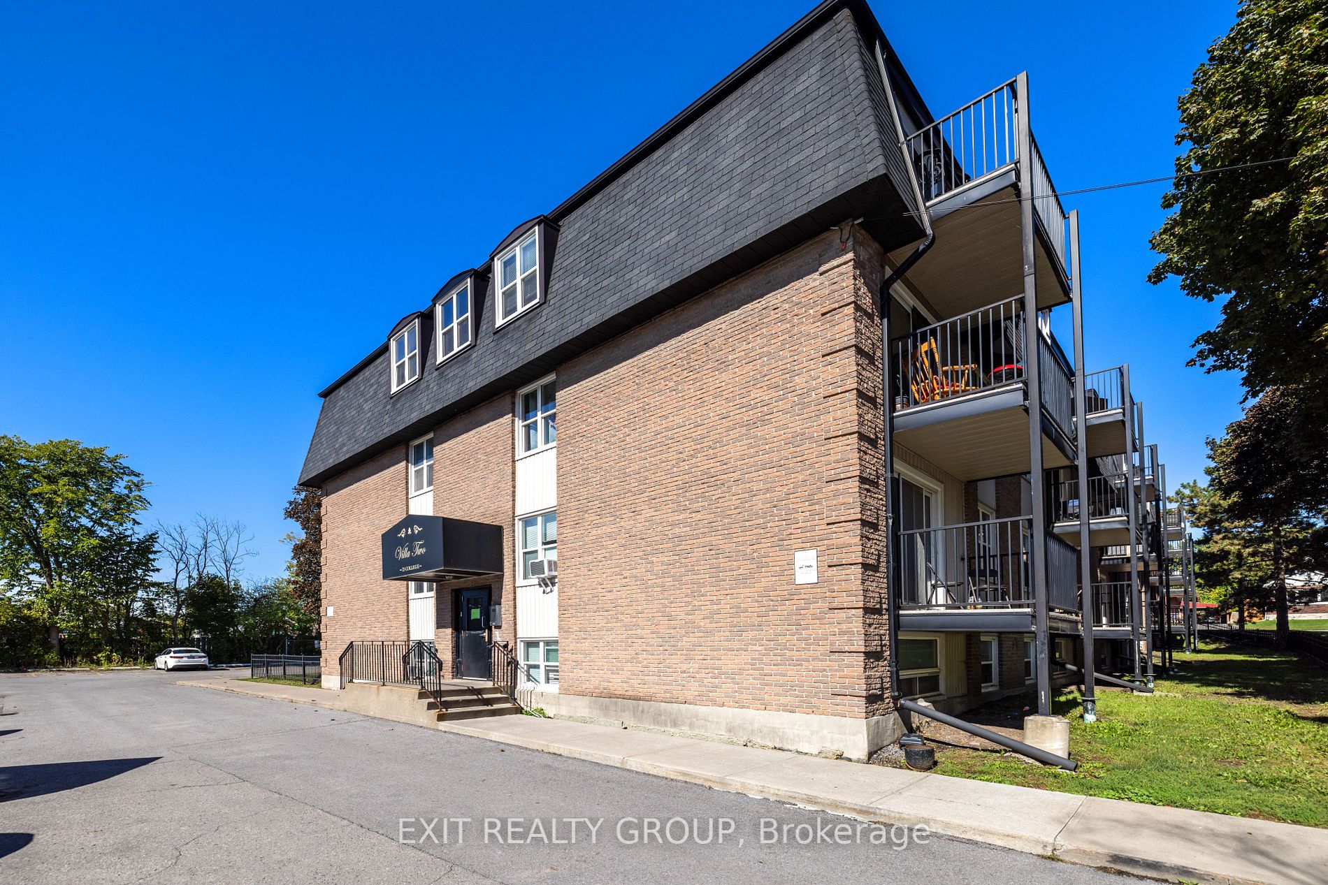 25 College St E, Belleville, Ontario, 