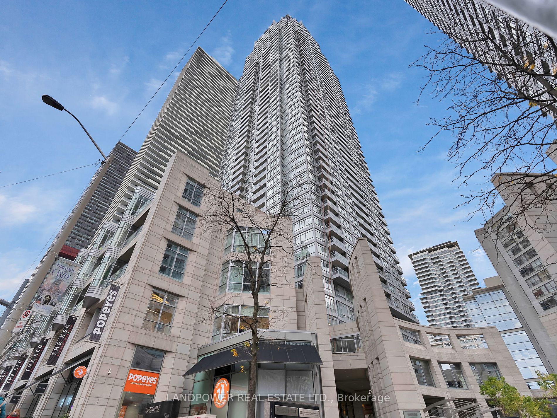 2191 Yonge St, Toronto, Ontario, Mount Pleasant West