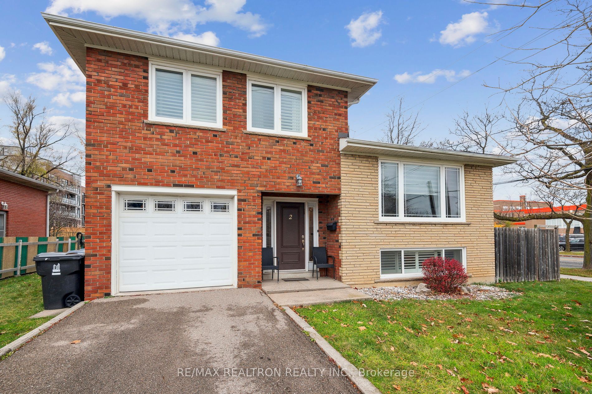 2 Norcross Rd, Toronto, Ontario, Clanton Park