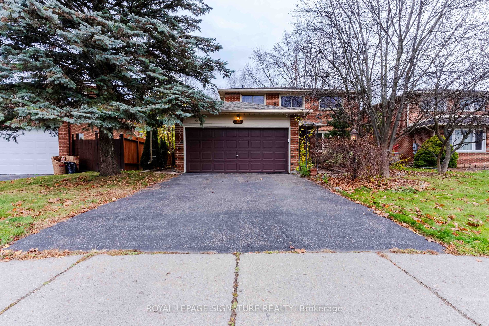 255 Plymouth Tr, Newmarket, Ontario, Bristol-London