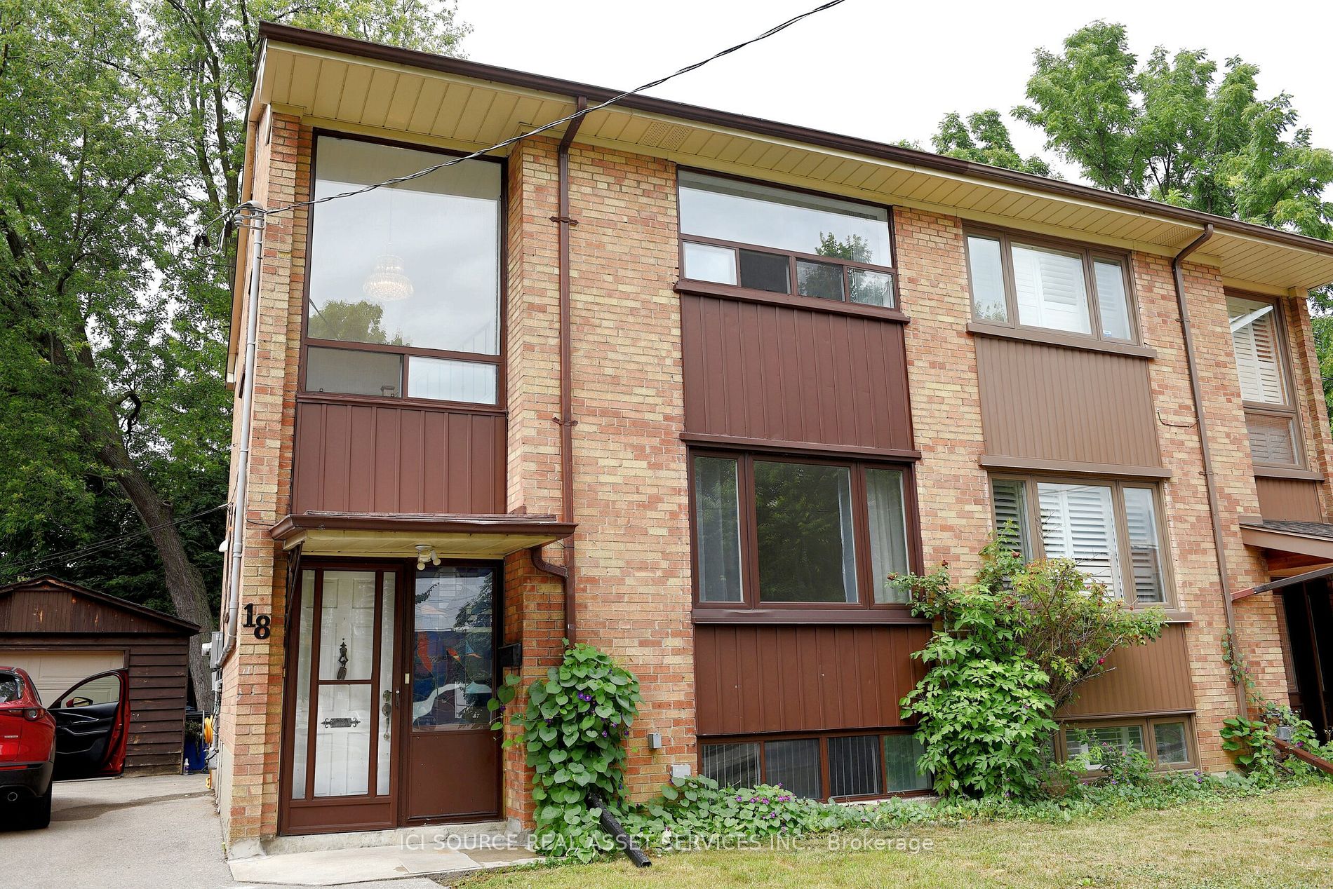 18 Cabot Crt, Toronto, Ontario, Islington-City Centre West