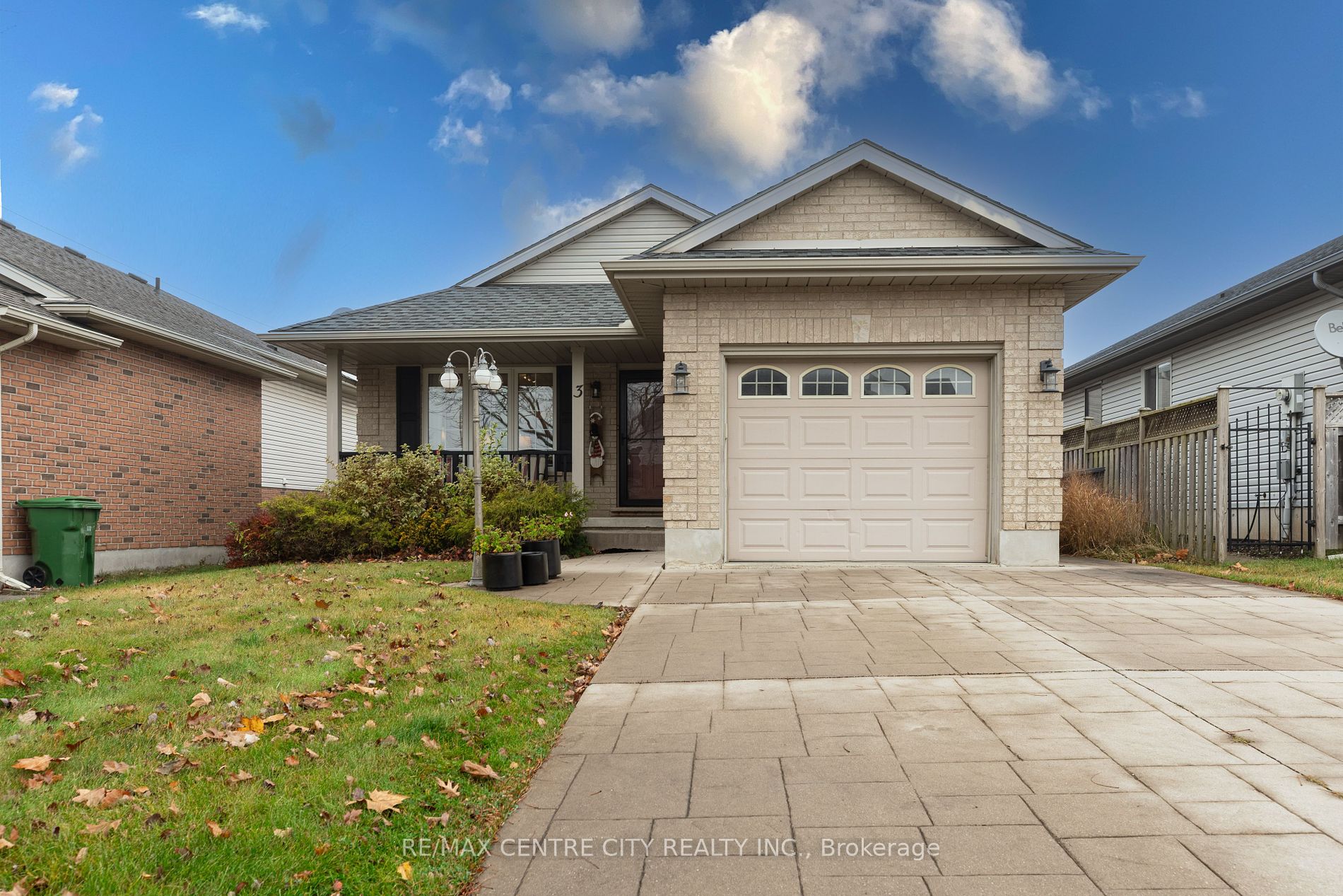 3 COTTONWOOD Dr, St. Thomas, Ontario, NE