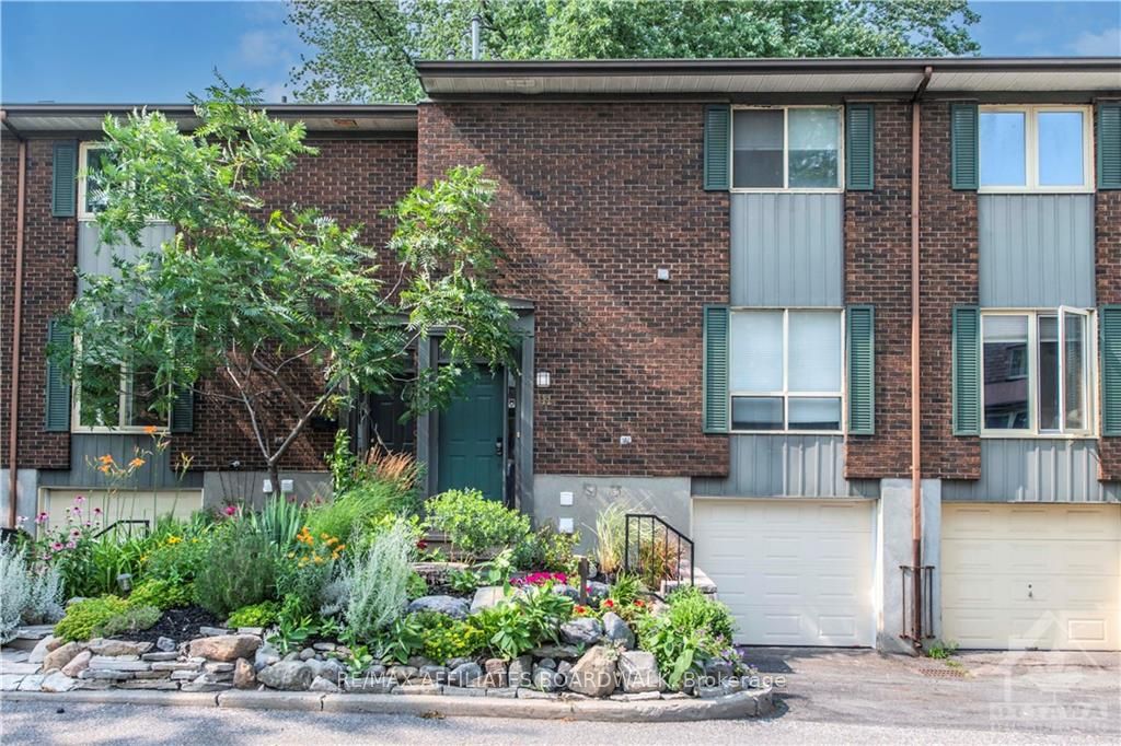 111 BEACHVIEW, Billings Bridge - Riverside Park and Area, Ontario, 4604 - Mooneys Bay/Riverside Park