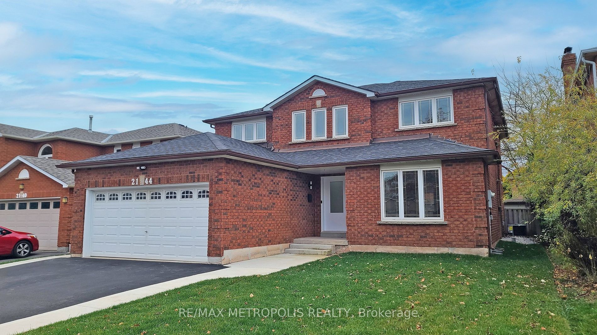 2144 Eighth Line, Oakville, Ontario, Iroquois Ridge North