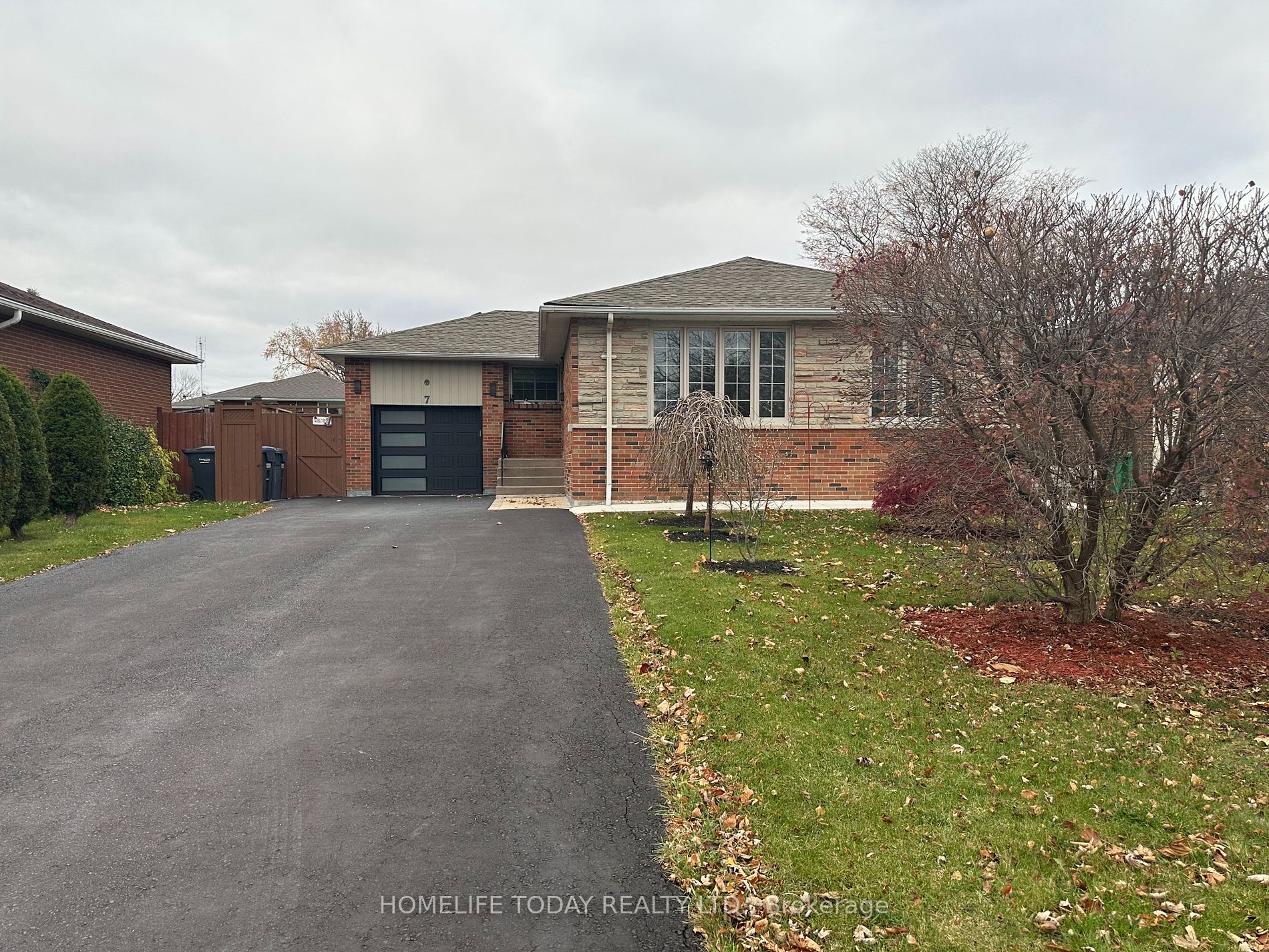 7 Dudley Pl, Brampton, Ontario, Southgate